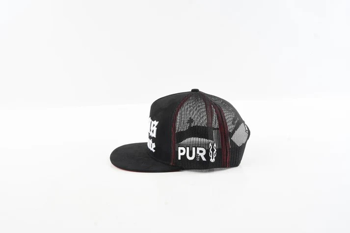 Dios Por Delante (Negro y Rojo) (Ala Plana) - Puro 440 Hat